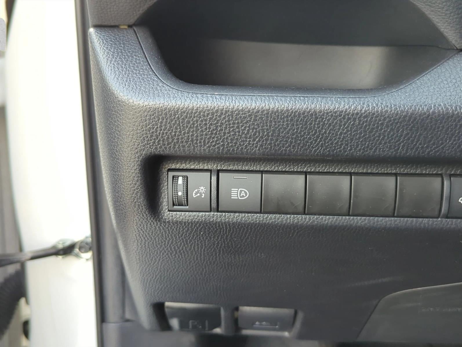 2024 Toyota RAV4 XLE Premium FWD (Natl)