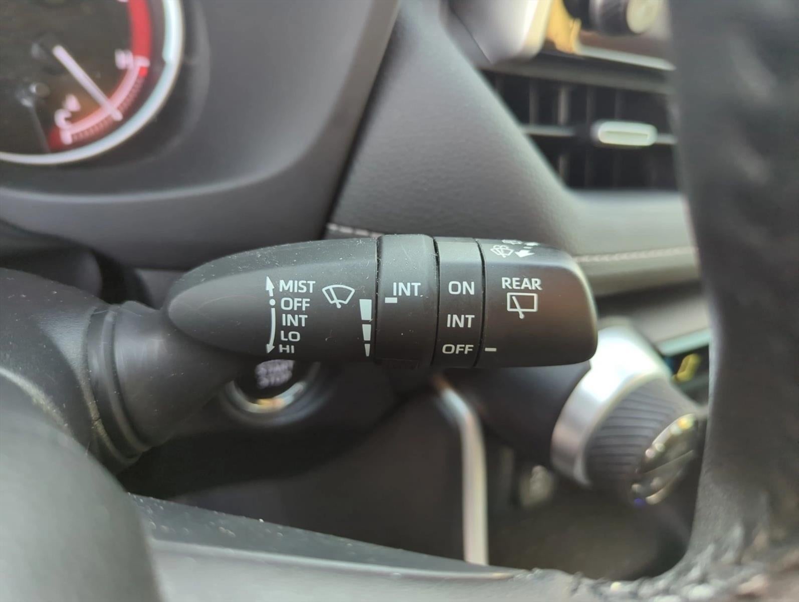 2024 Toyota RAV4 XLE Premium FWD (Natl)