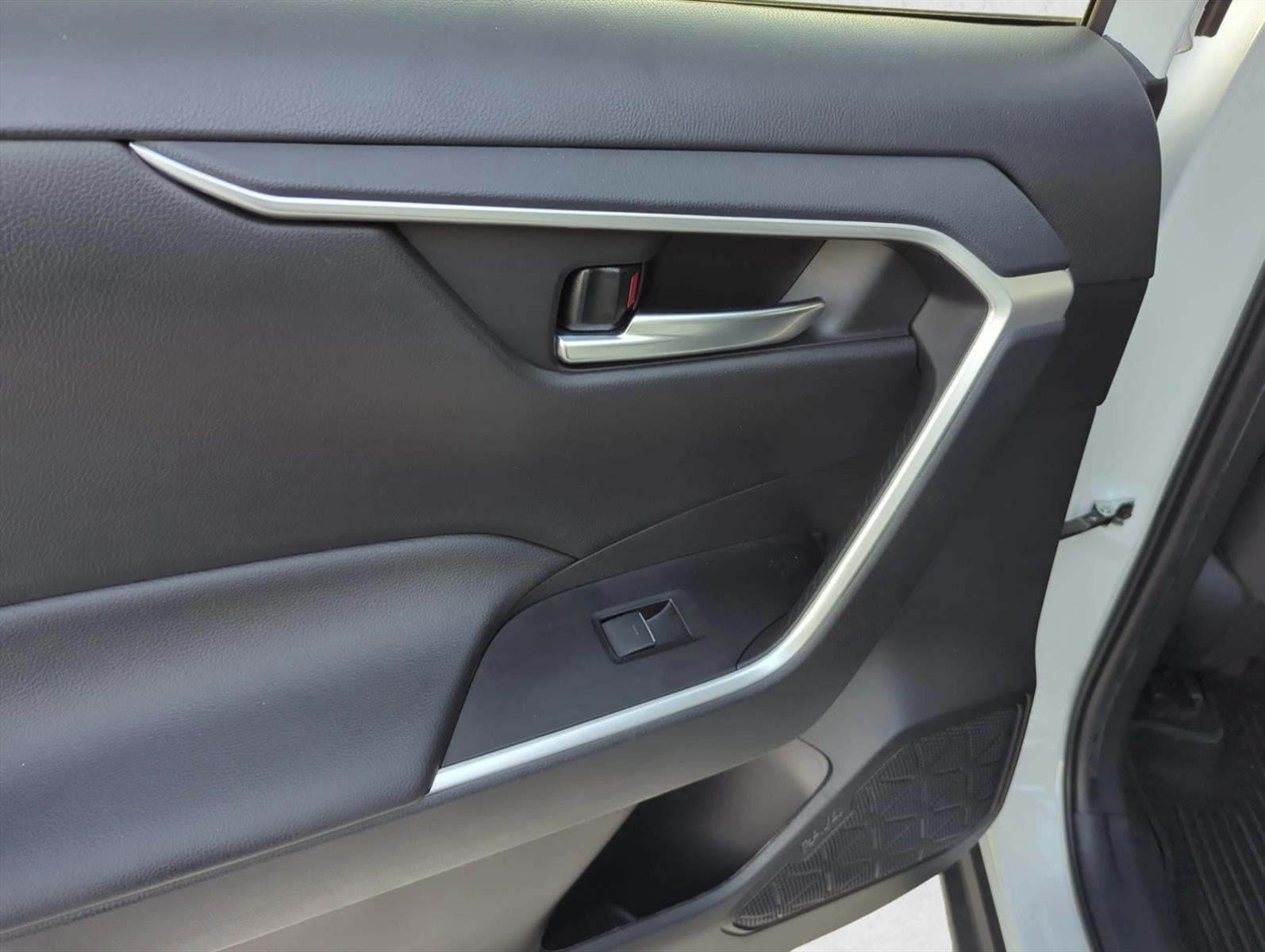 2024 Toyota RAV4 XLE Premium FWD (Natl)