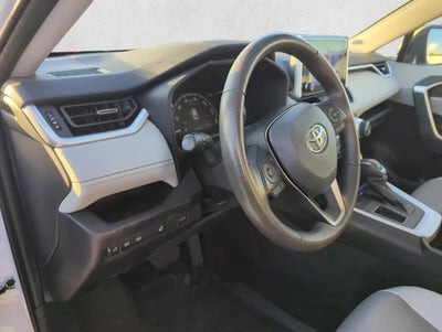 2024 Toyota RAV4 XLE Premium FWD (Natl)