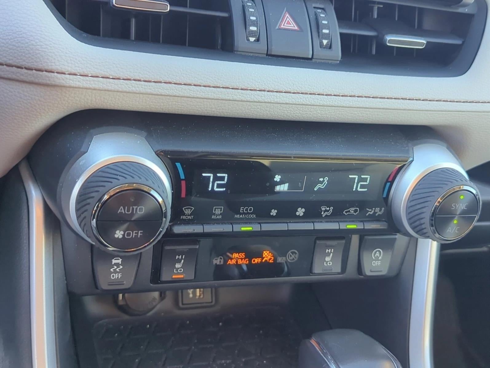 2024 Toyota RAV4 XLE Premium FWD (Natl)