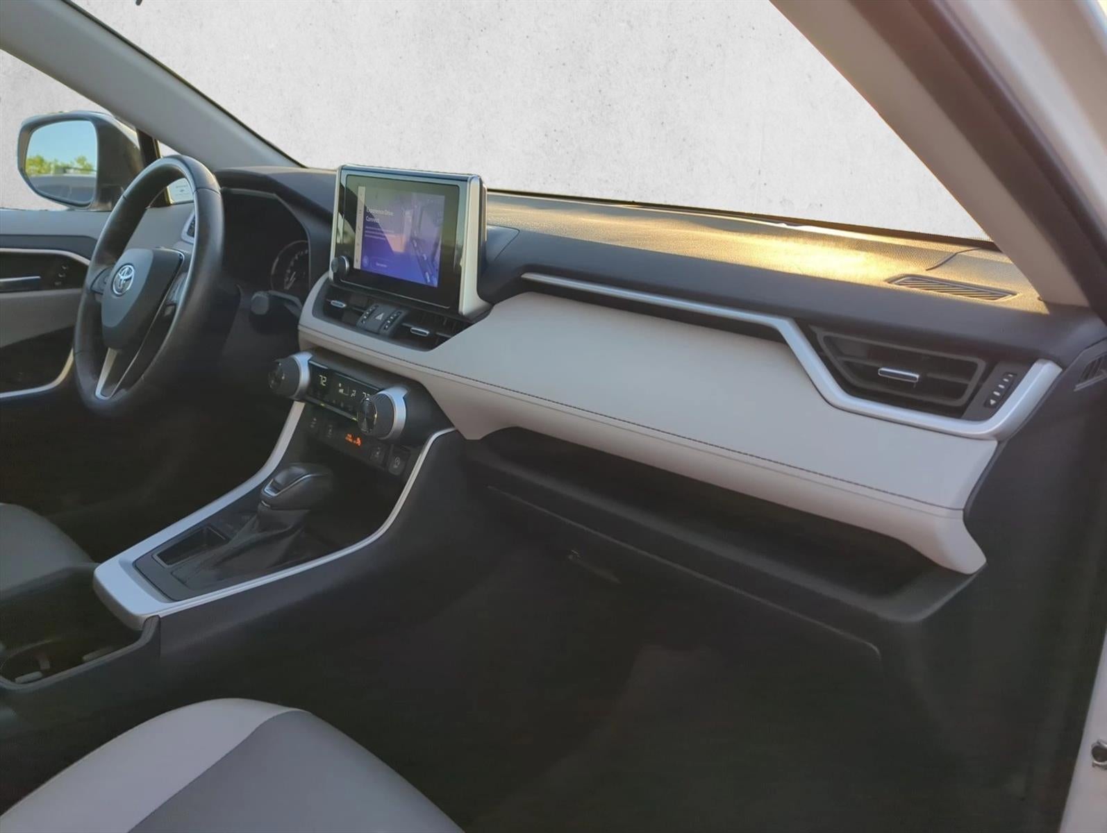 2024 Toyota RAV4 XLE Premium FWD (Natl)