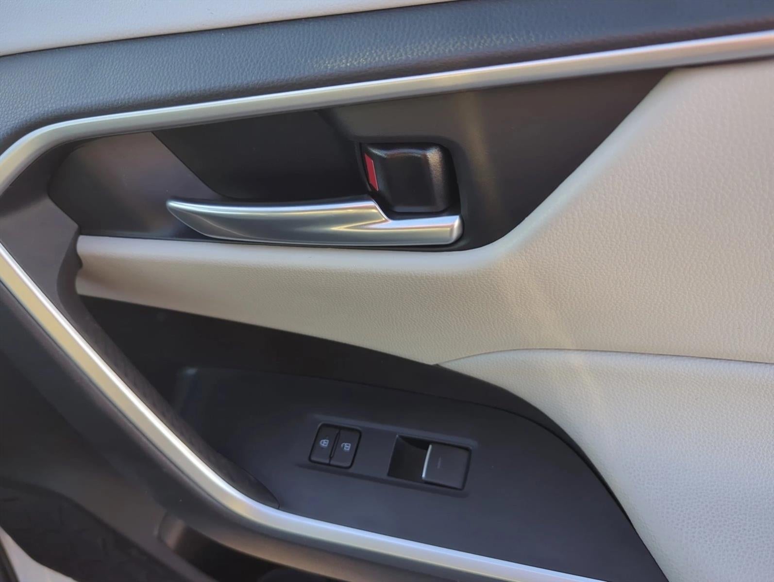2024 Toyota RAV4 XLE Premium FWD (Natl)