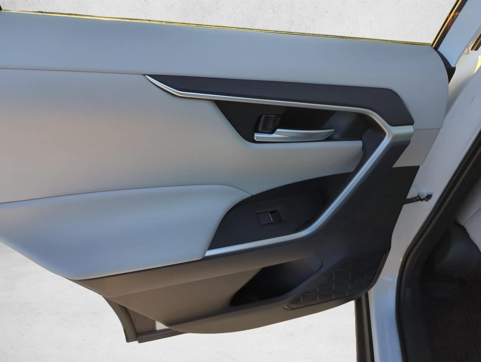 2024 Toyota RAV4 XLE Premium FWD (Natl)