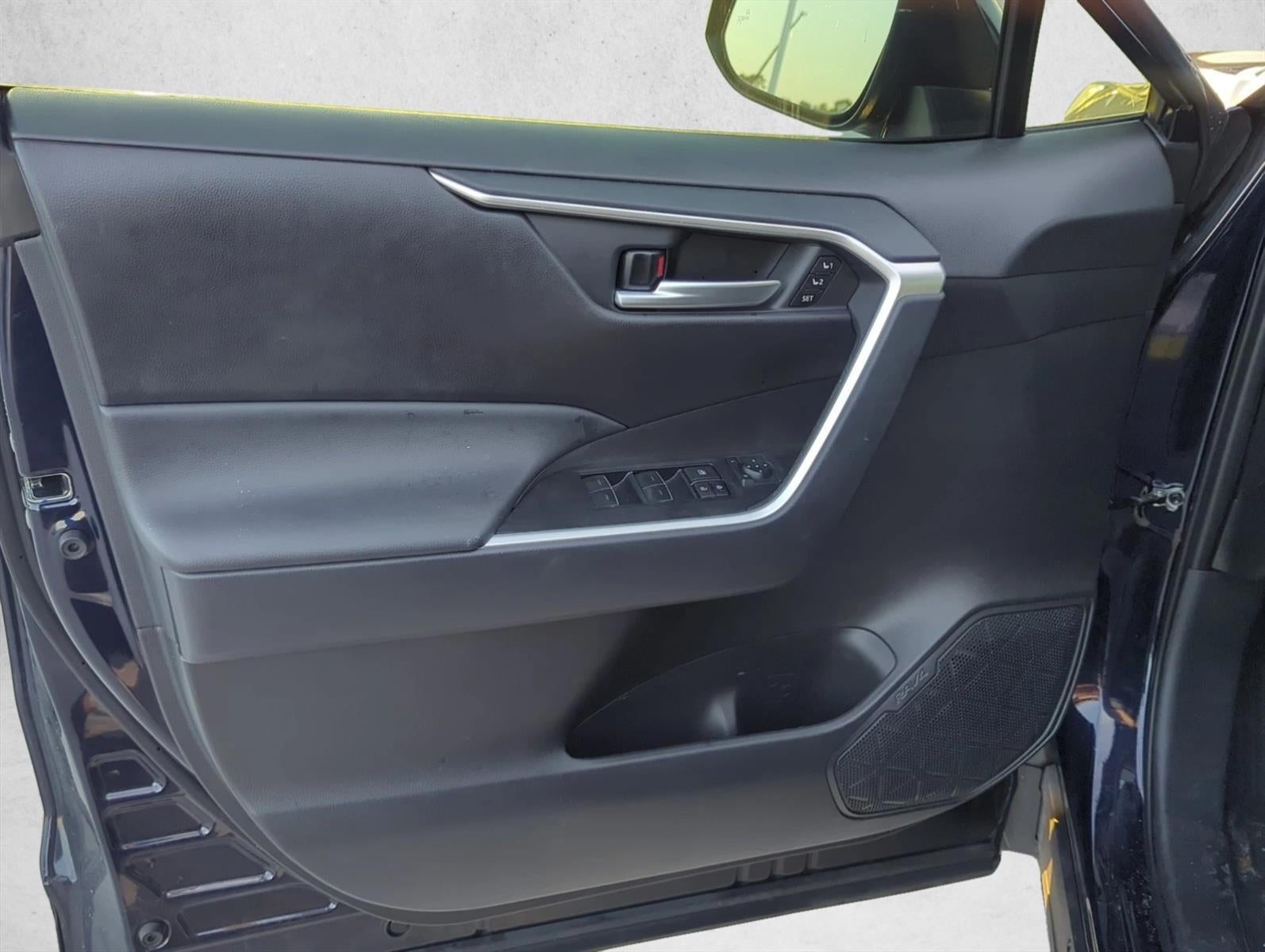 2024 Toyota RAV4 XLE Premium FWD (Natl)