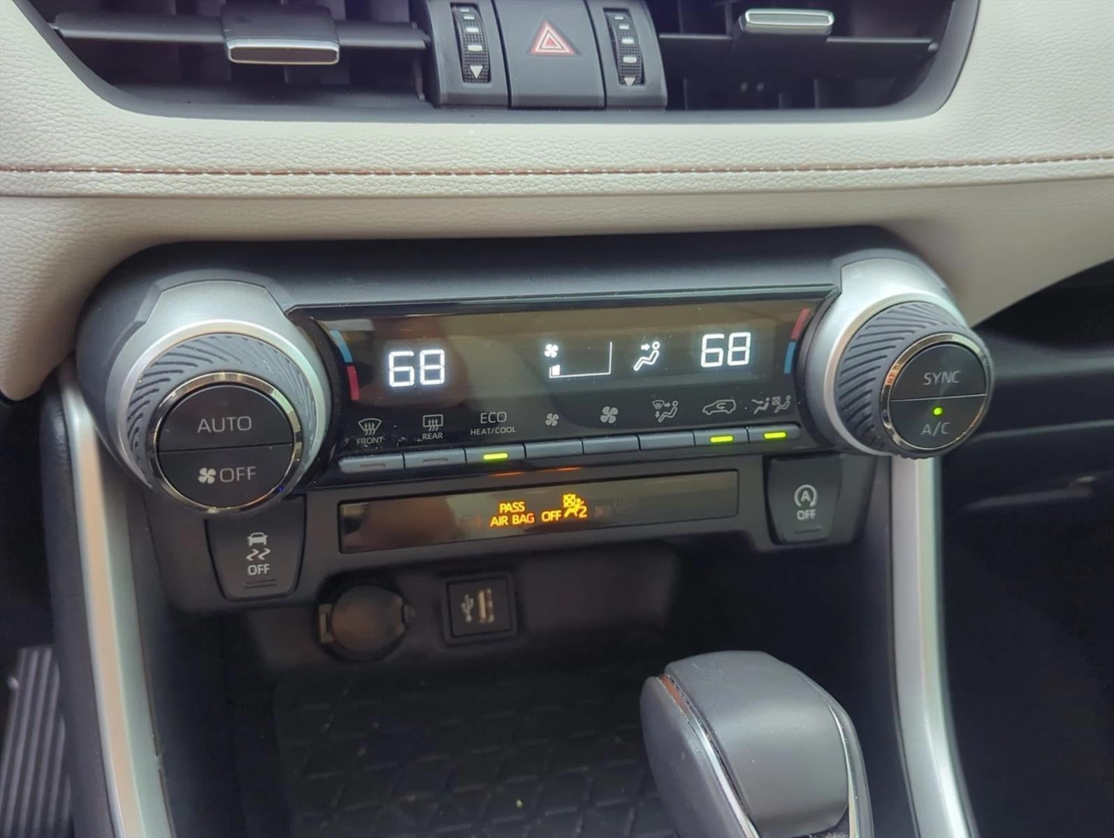 2024 Toyota RAV4 XLE Premium FWD (Natl)