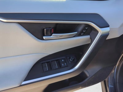 2025 Toyota RAV4 XLE Premium FWD (Natl)
