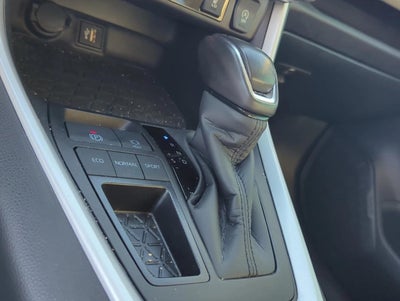 2025 Toyota RAV4 XLE Premium FWD (Natl)