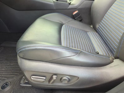 2024 Toyota RAV4 Hybrid XSE AWD (Natl)