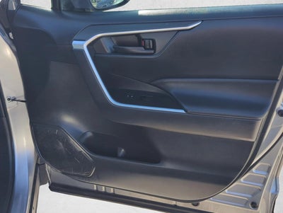 2019 Toyota RAV4 LE FWD (GS)