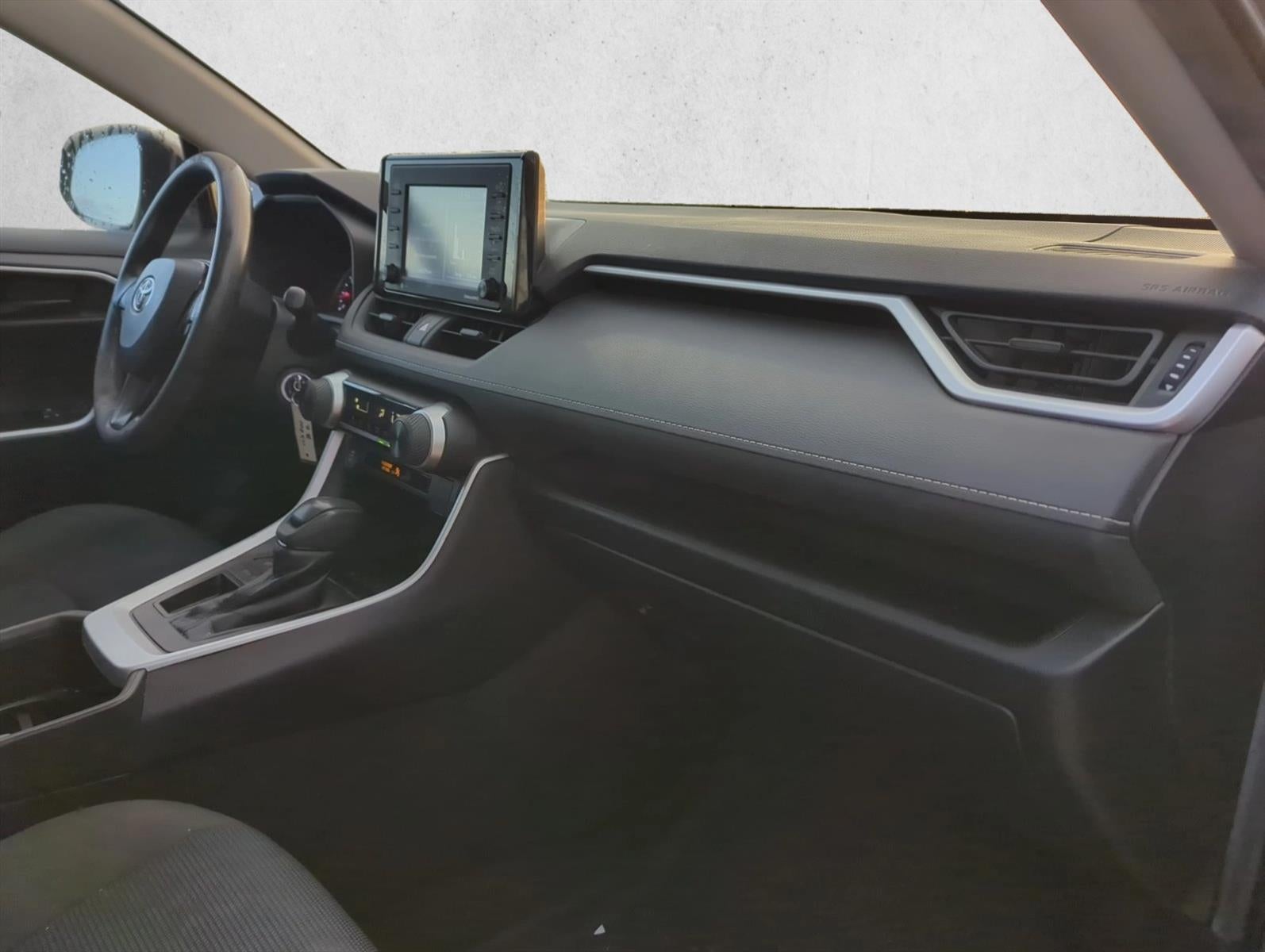 2022 Toyota RAV4 LE FWD (GS)