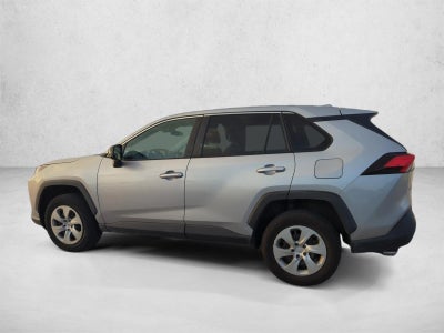 2022 Toyota RAV4 LE FWD (GS)