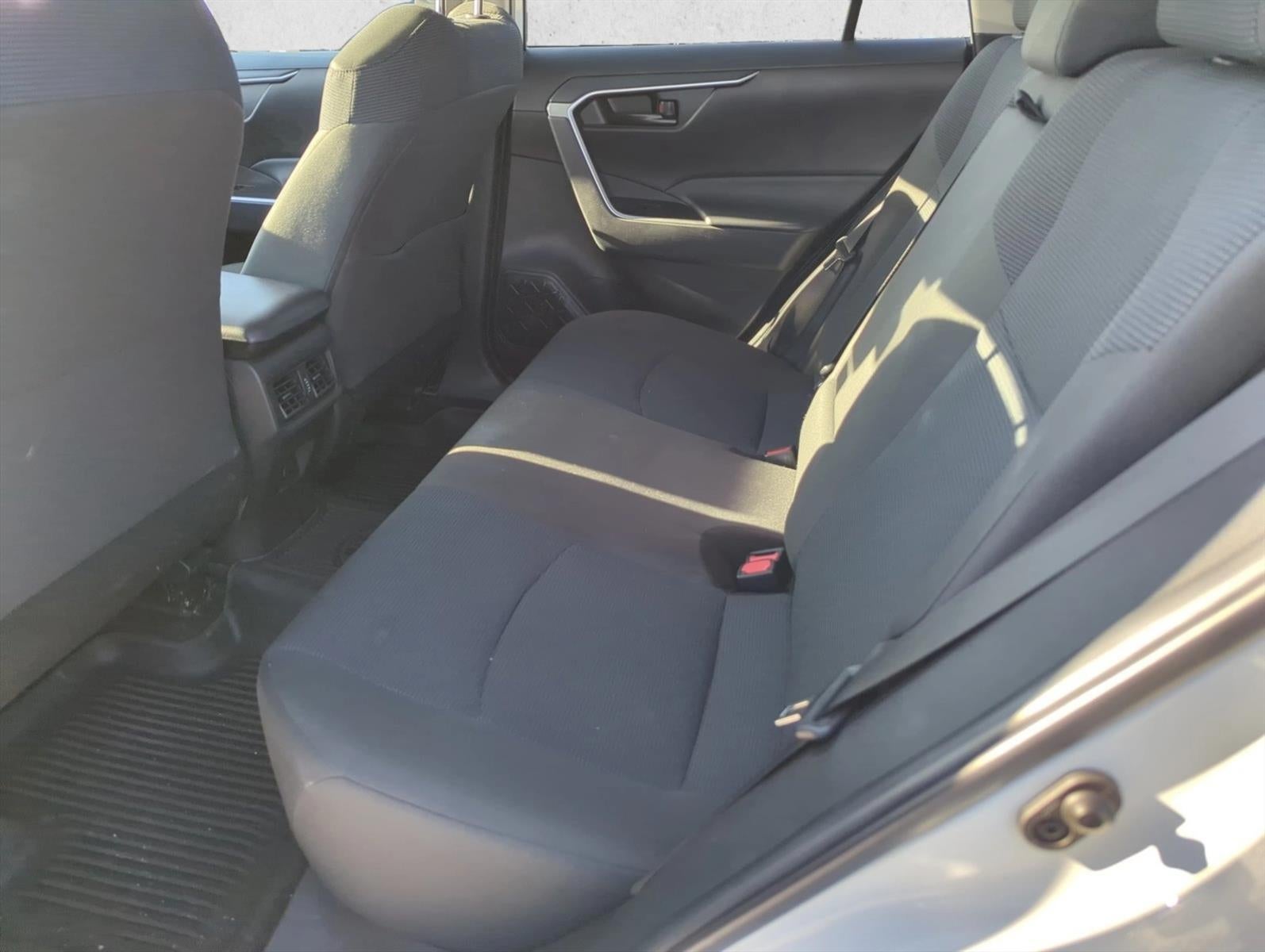 2023 Toyota RAV4 LE FWD (GS)