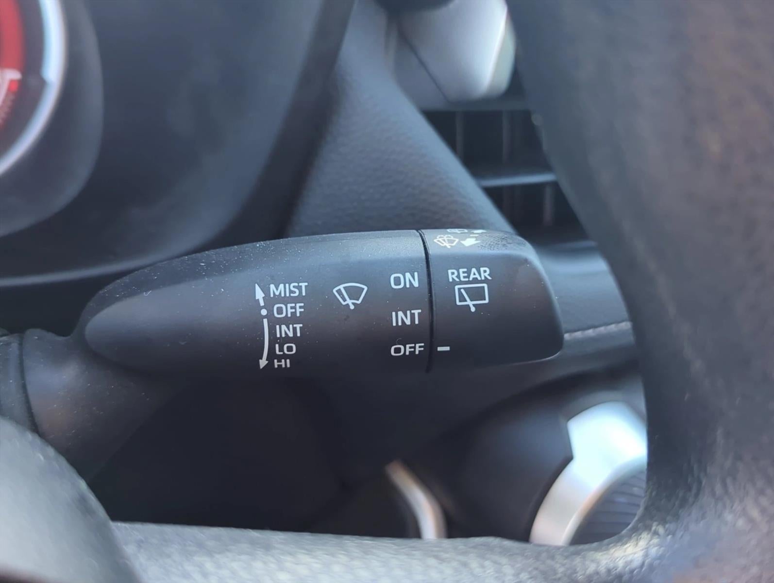 2025 Toyota RAV4 LE FWD (GS)