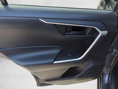 2021 Toyota RAV4 LE FWD (GS)