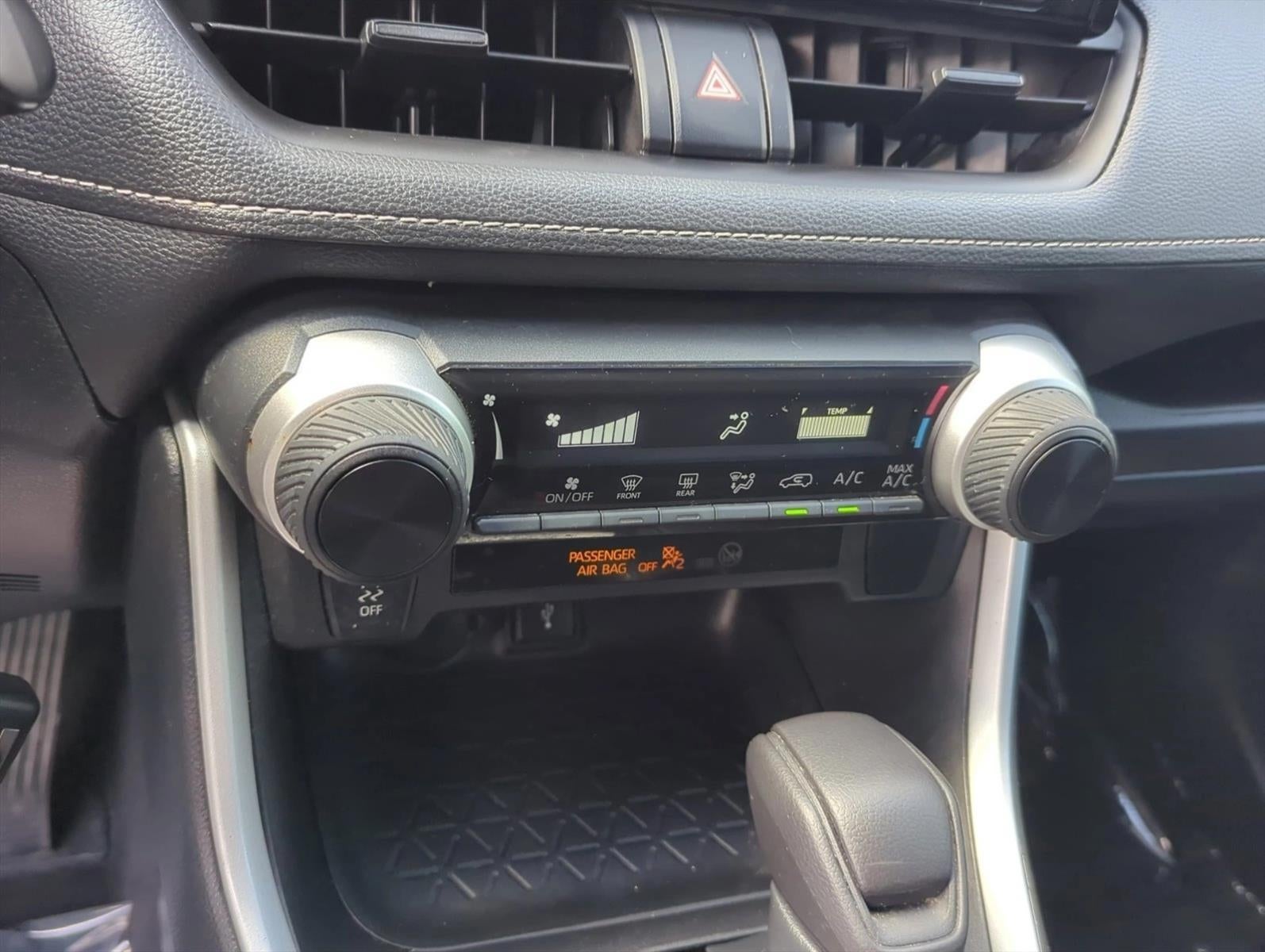 2021 Toyota RAV4 LE FWD (GS)