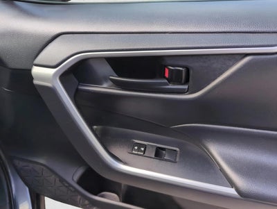 2021 Toyota RAV4 LE FWD (GS)