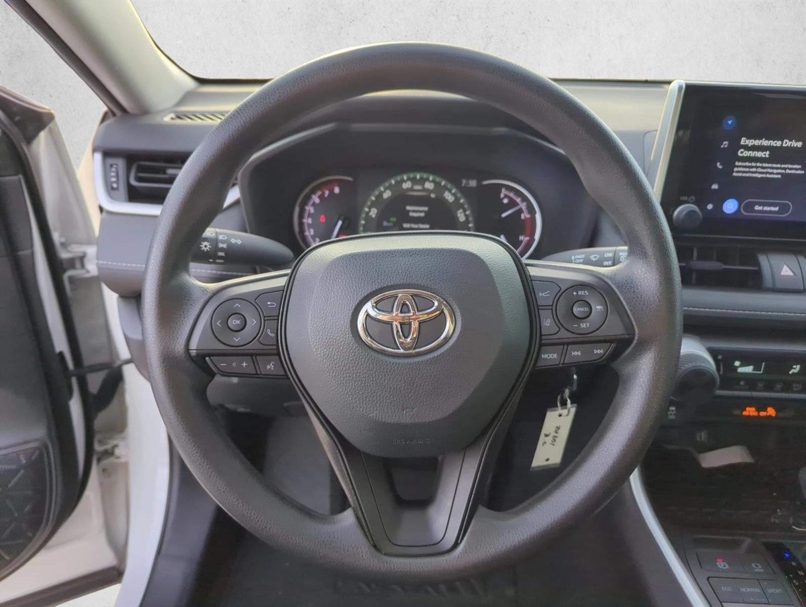 2023 Toyota RAV4 LE FWD (GS)