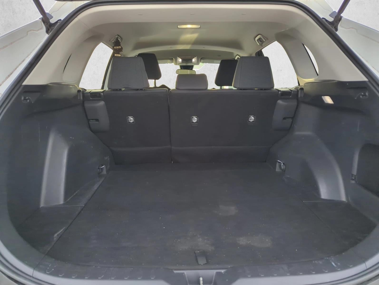 2023 Toyota RAV4 LE FWD (GS)