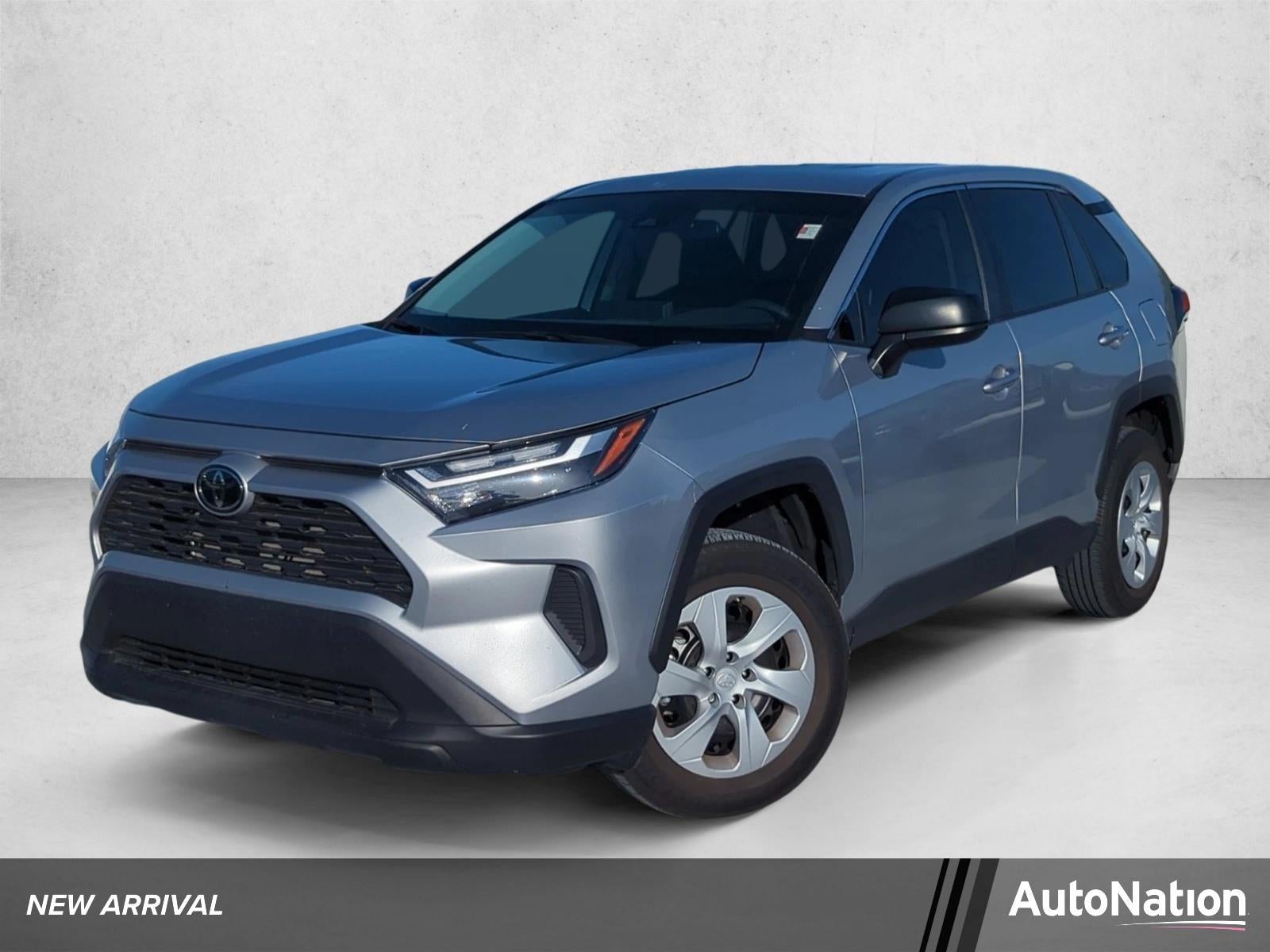 2024 Toyota RAV4 LE FWD (GS)