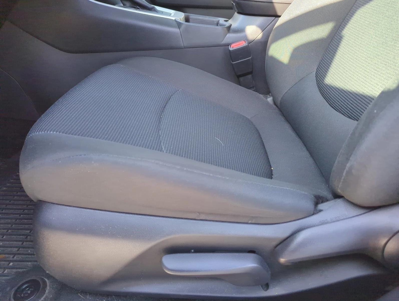 2024 Toyota RAV4 LE FWD (GS)