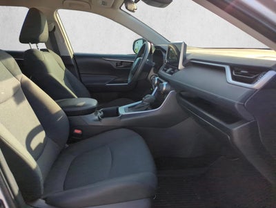 2024 Toyota RAV4 LE FWD (GS)