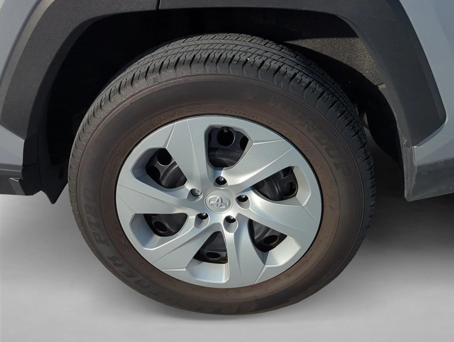 2024 Toyota RAV4 LE FWD (GS)