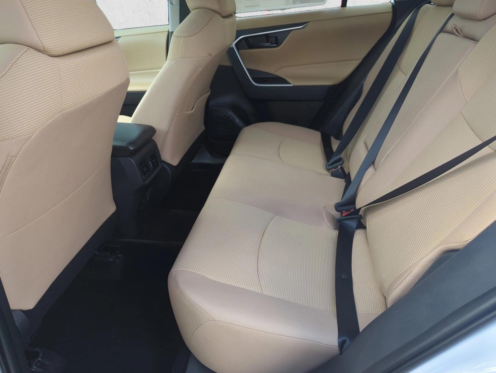 2025 Toyota RAV4 LE FWD (GS)