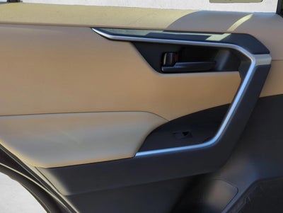 2025 Toyota RAV4 LE FWD (GS)