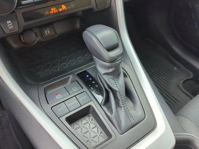 2023 Toyota RAV4 LE FWD (GS)