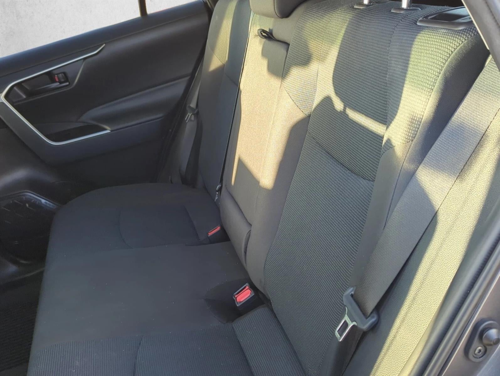 2025 Toyota RAV4 LE FWD (GS)