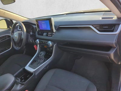 2025 Toyota RAV4 LE FWD (GS)