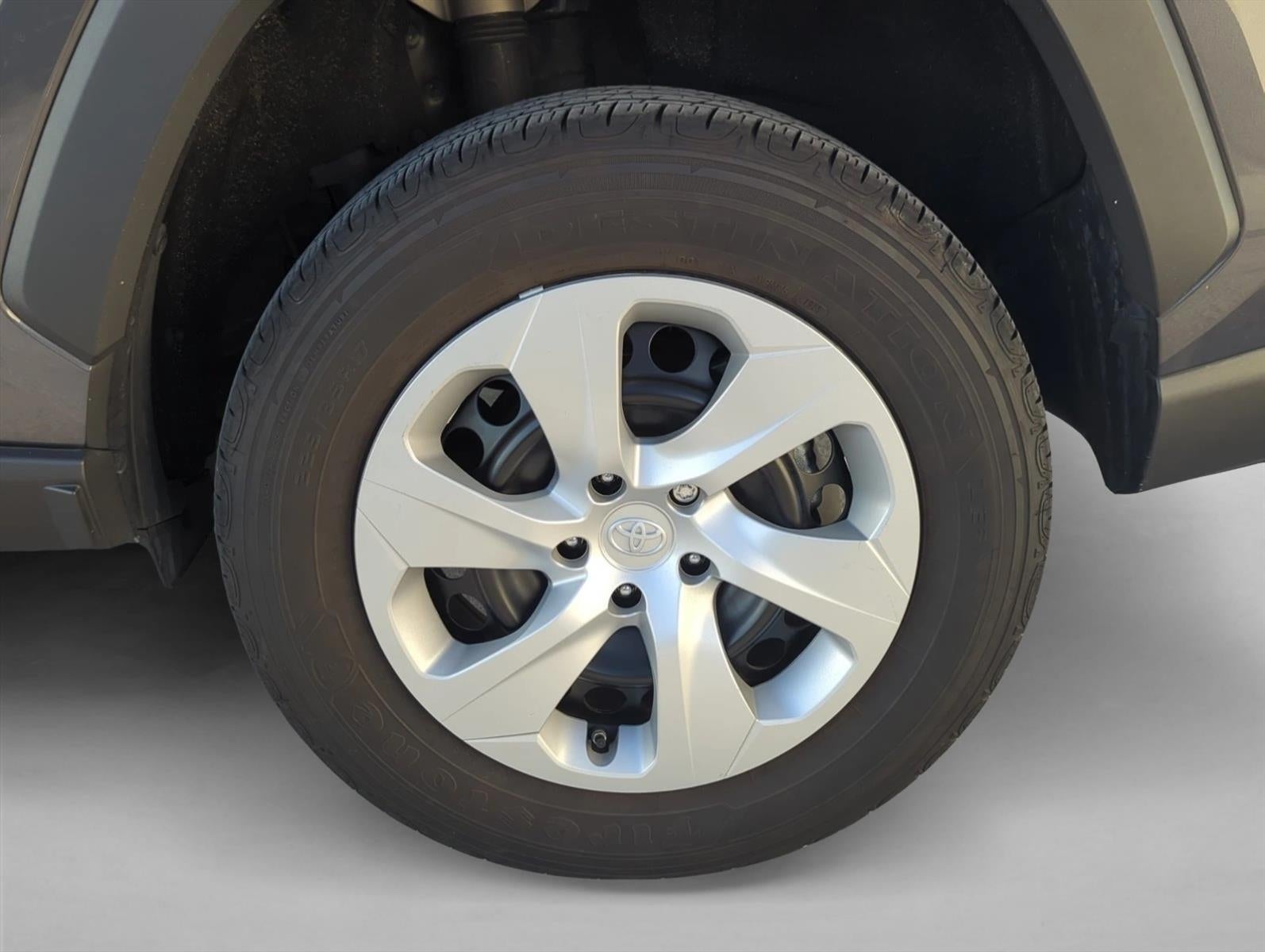 2025 Toyota RAV4 LE FWD (GS)