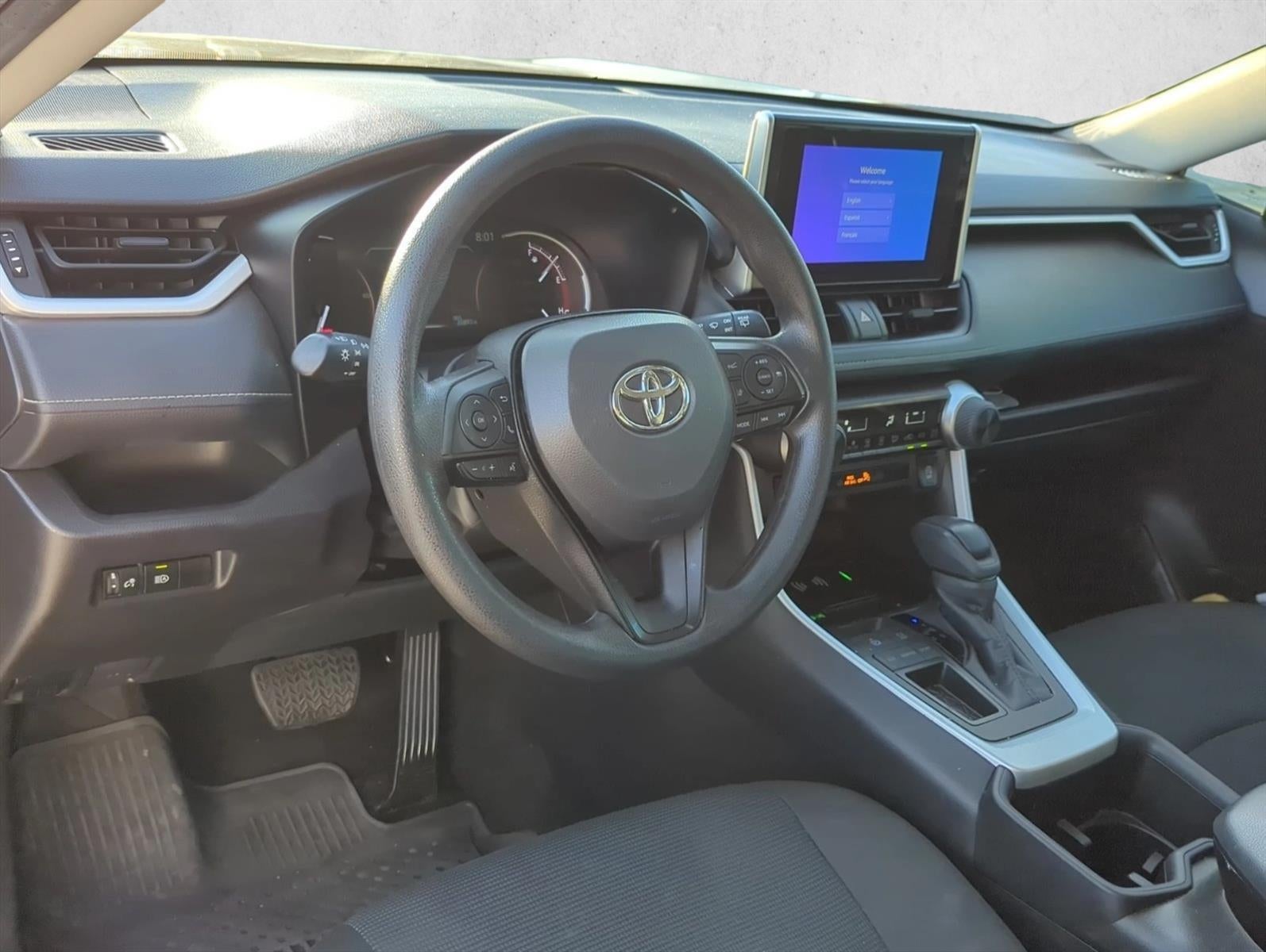 2025 Toyota RAV4 LE FWD (GS)
