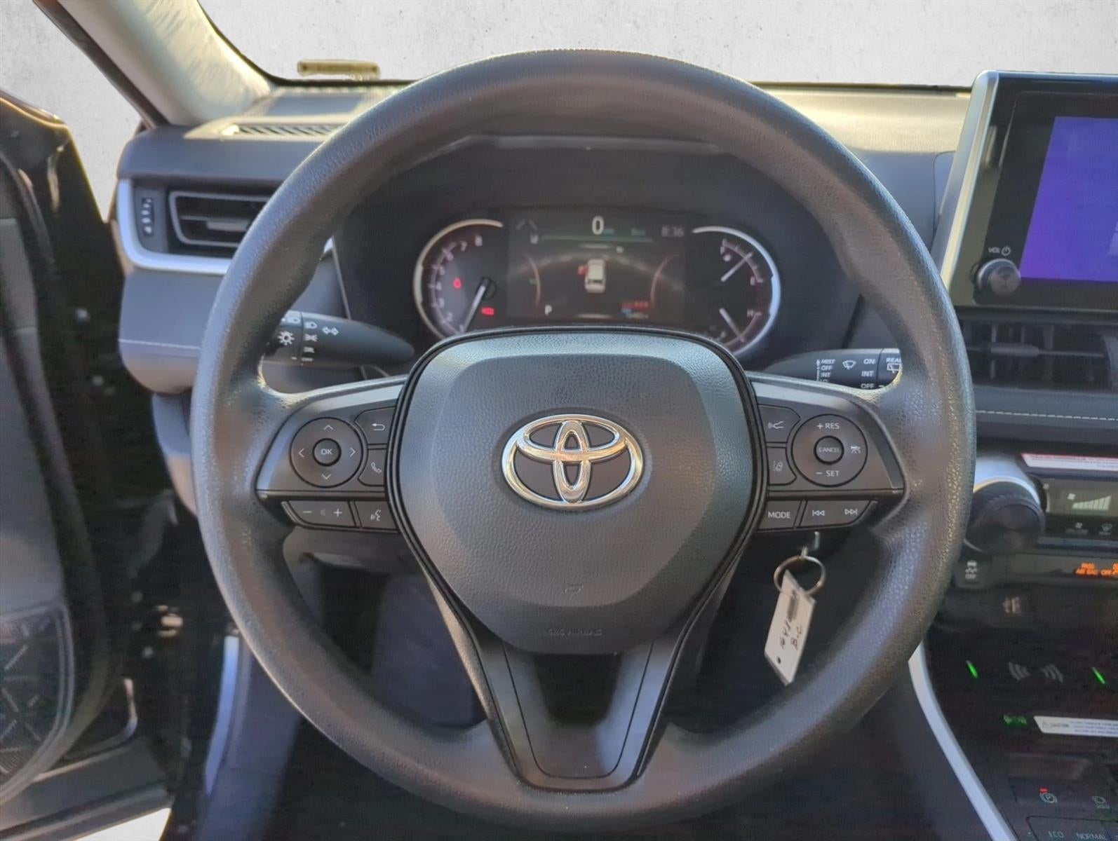 2024 Toyota RAV4 LE FWD (GS)