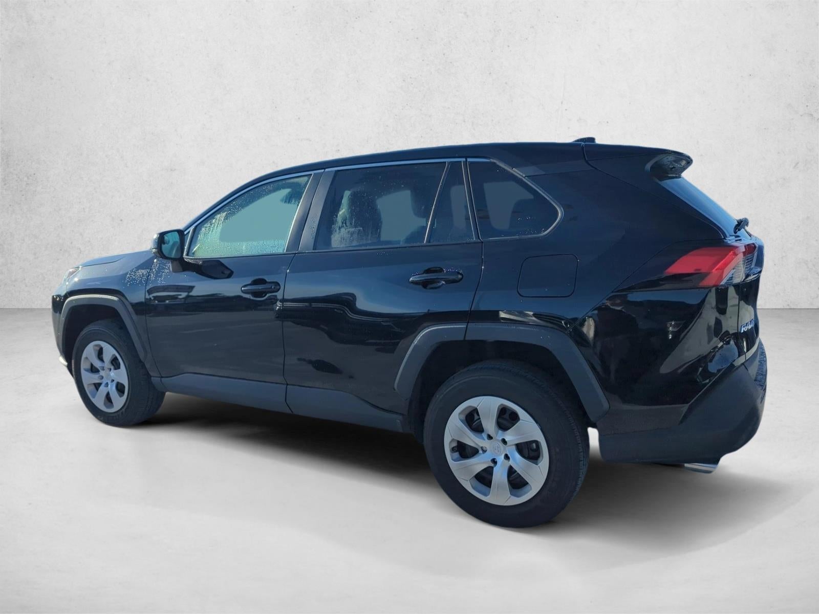 2024 Toyota RAV4 LE FWD (GS)