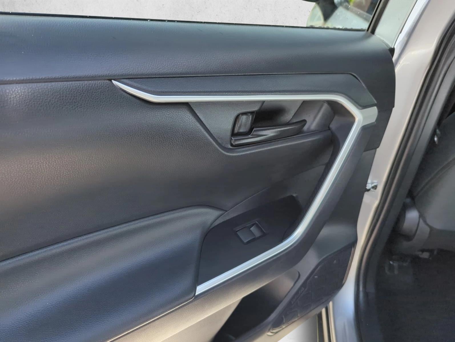 2024 Toyota RAV4 LE FWD (Natl)