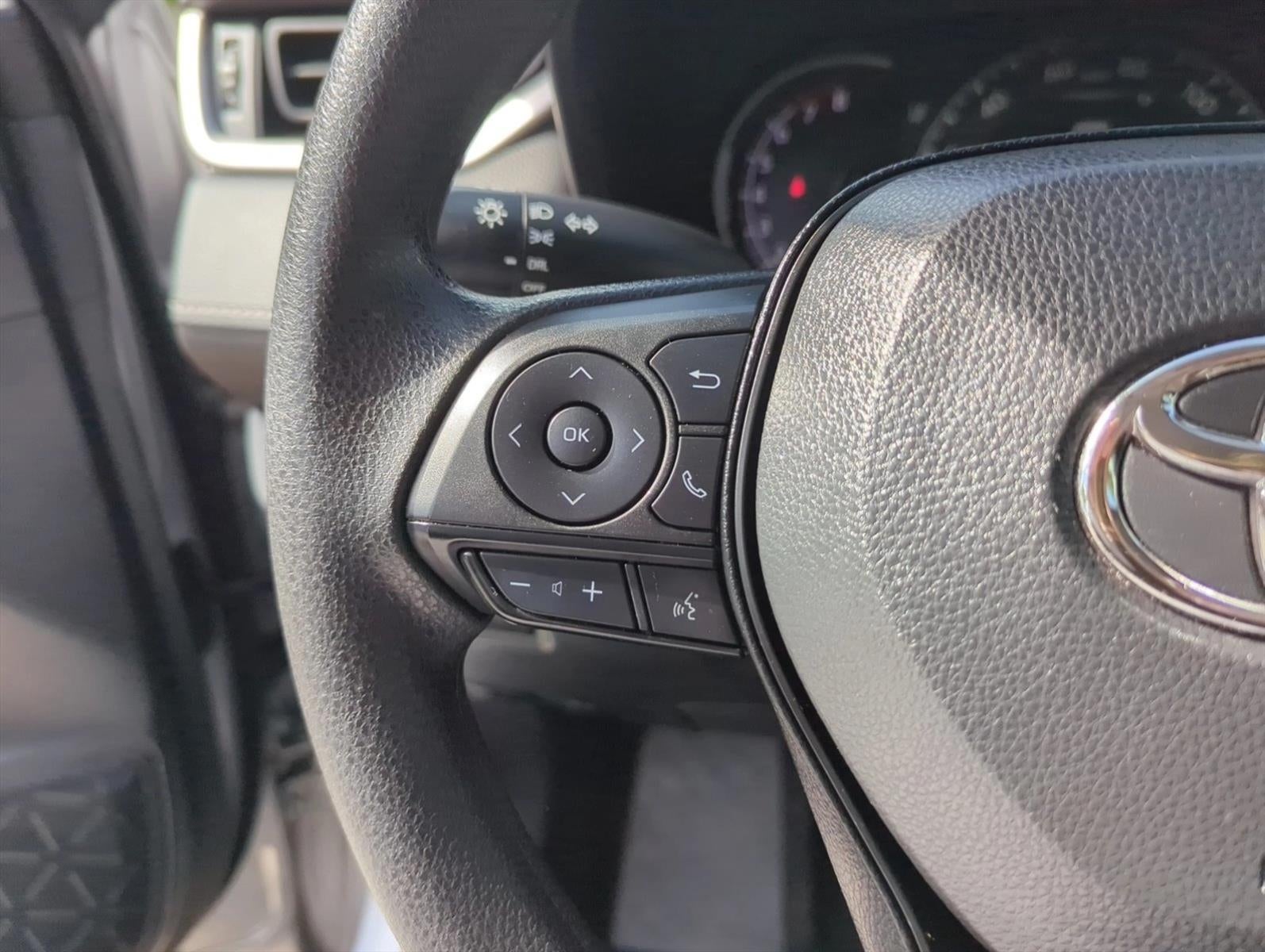 2024 Toyota RAV4 LE FWD (Natl)
