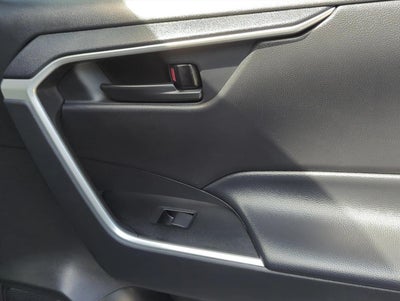 2024 Toyota RAV4 LE FWD (Natl)