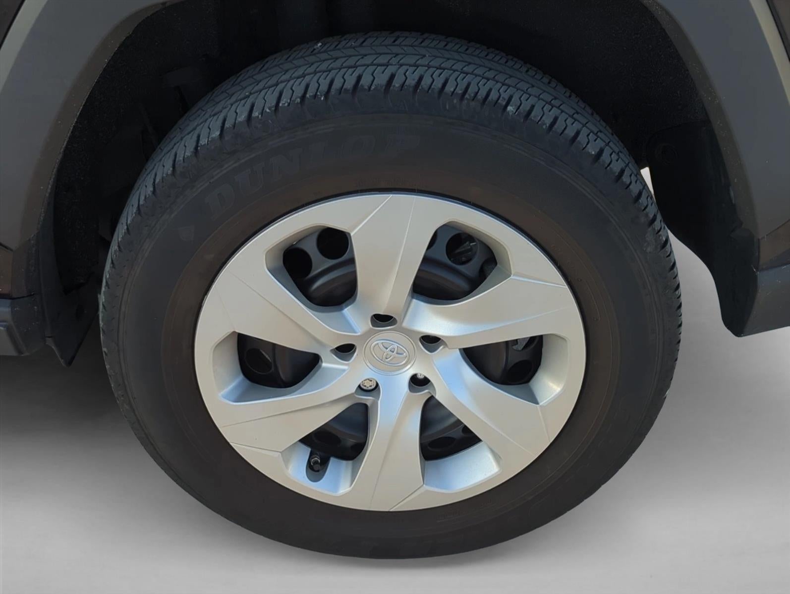 2025 Toyota RAV4 LE FWD (GS)
