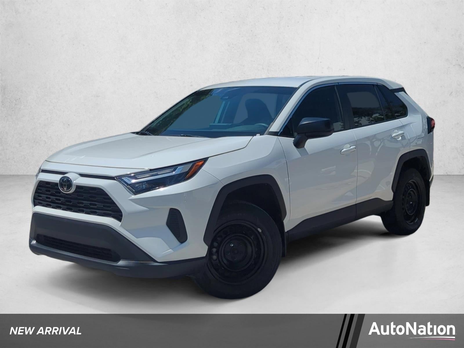 2024 Toyota RAV4 LE FWD (GS)