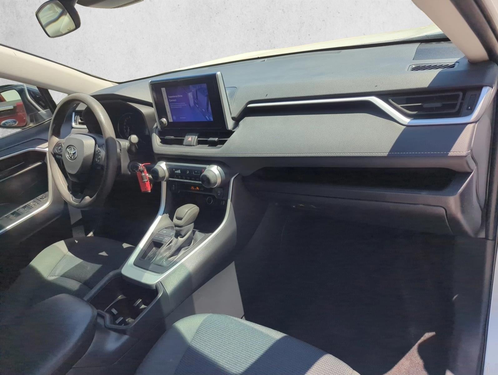 2024 Toyota RAV4 LE FWD (GS)