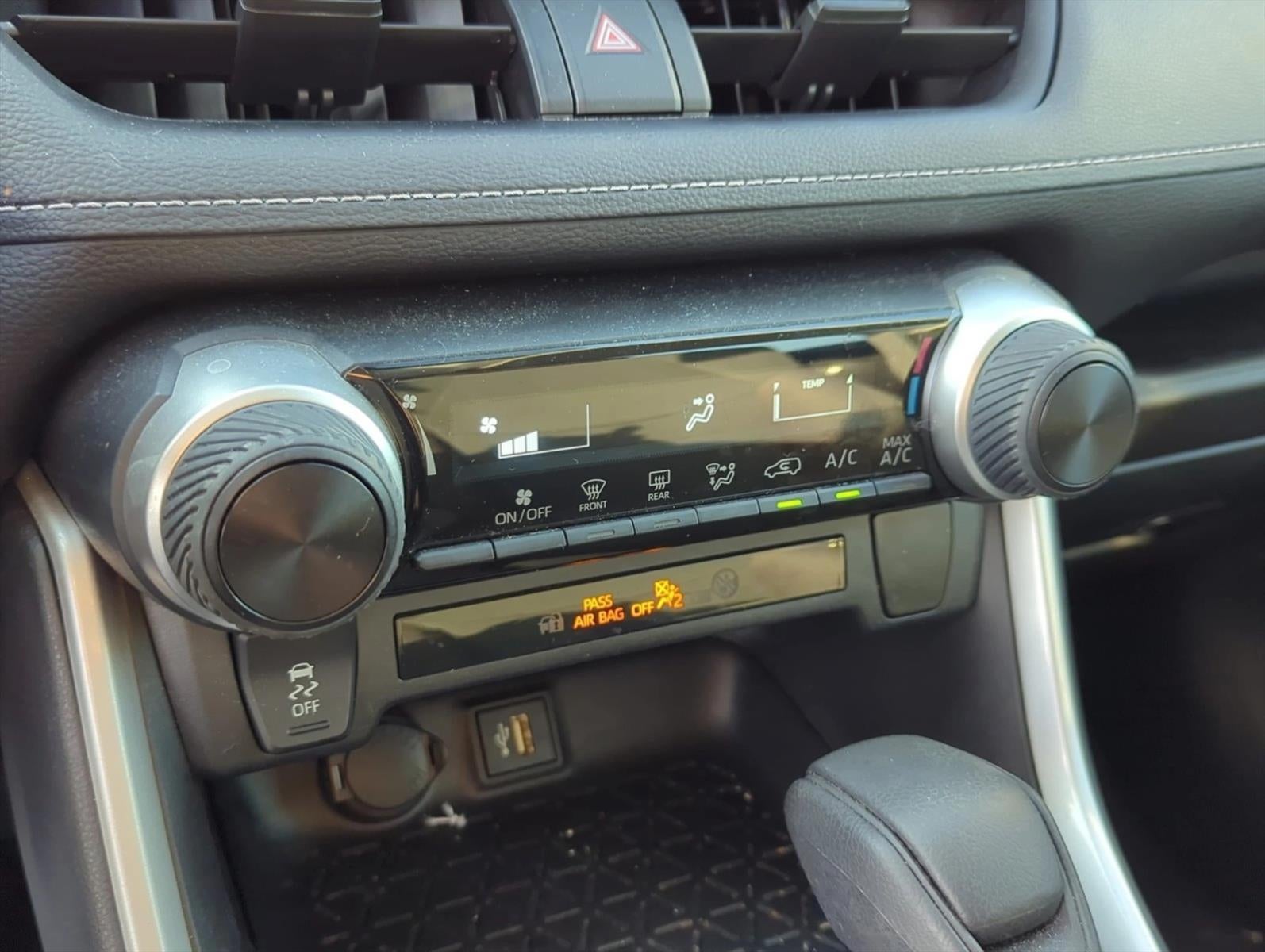 2023 Toyota RAV4 LE FWD (GS)