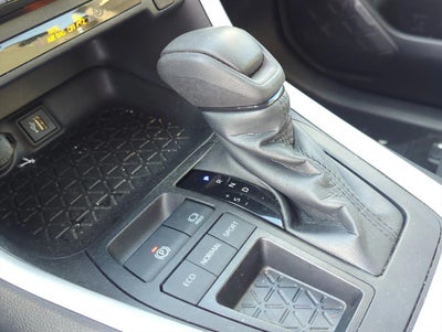 2023 Toyota RAV4 LE FWD (GS)