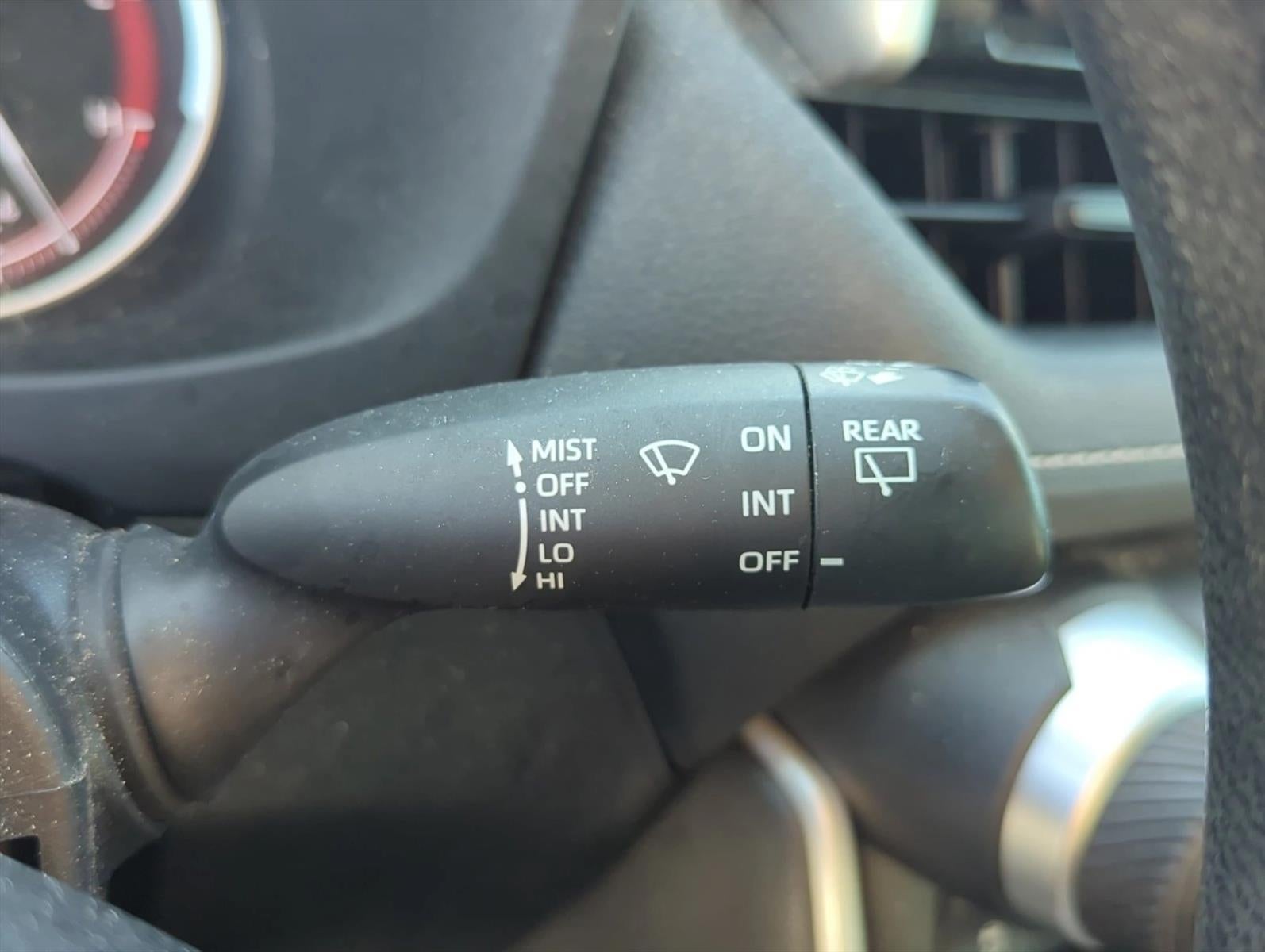 2023 Toyota RAV4 LE FWD (GS)