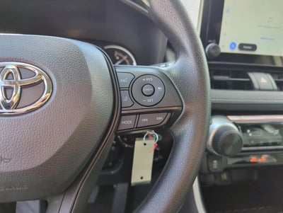 2025 Toyota RAV4 LE FWD (GS)