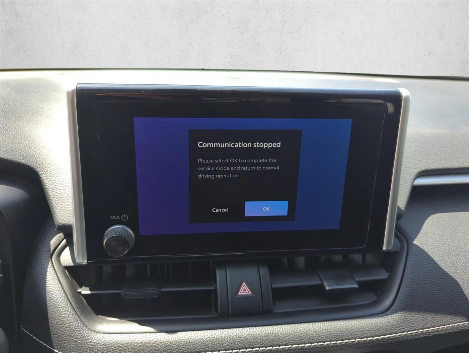 2023 Toyota RAV4 LE FWD (GS)
