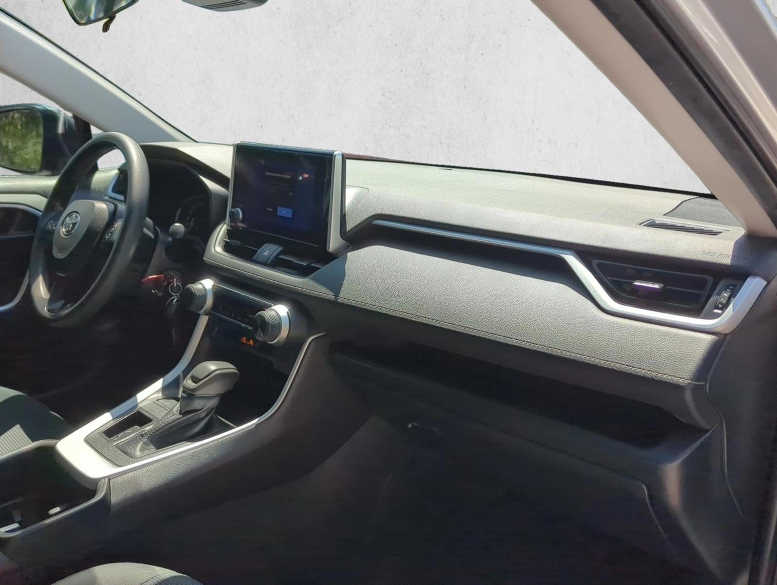 2023 Toyota RAV4 LE FWD (GS)