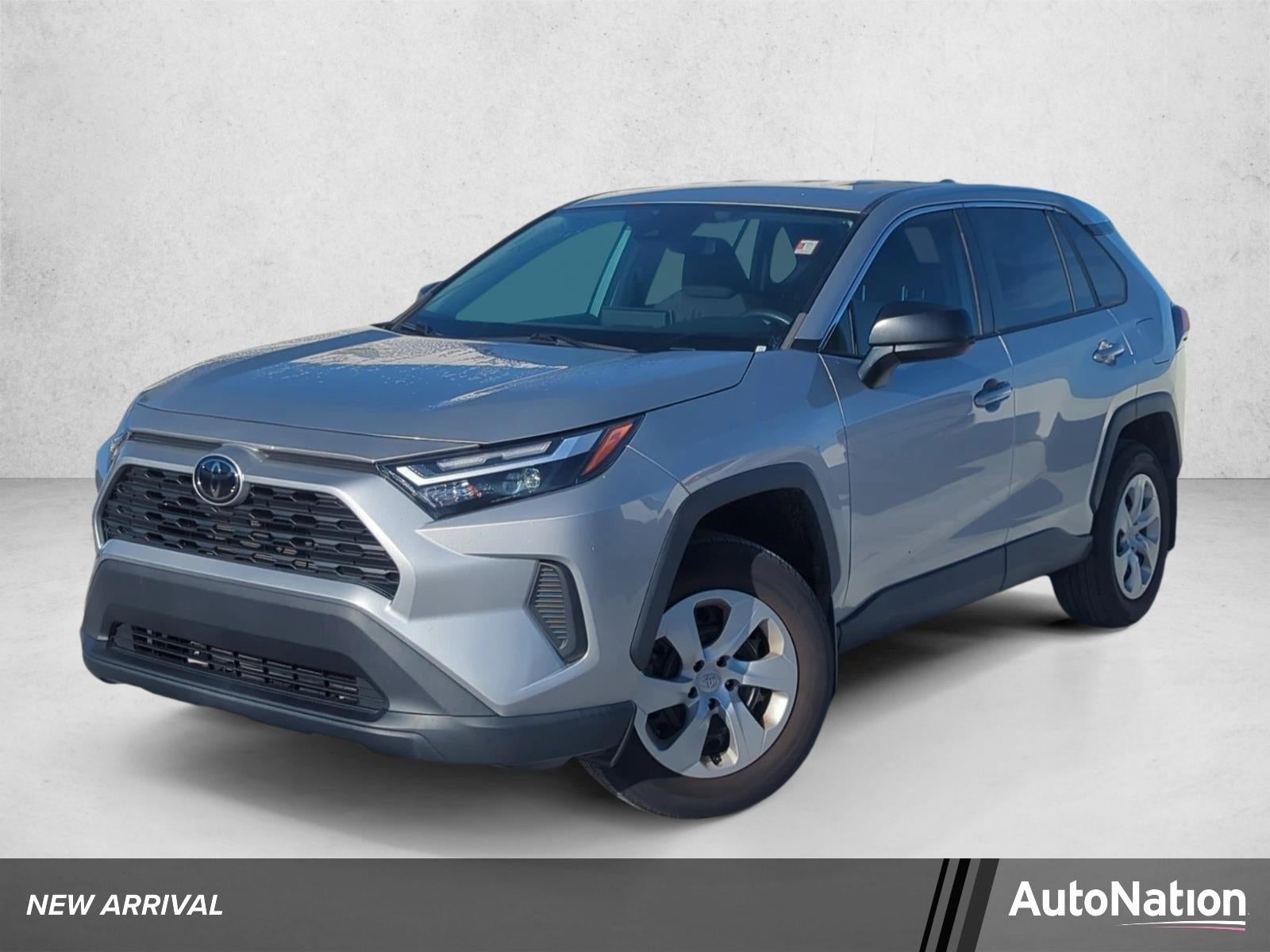 2024 Toyota RAV4 LE FWD (GS)