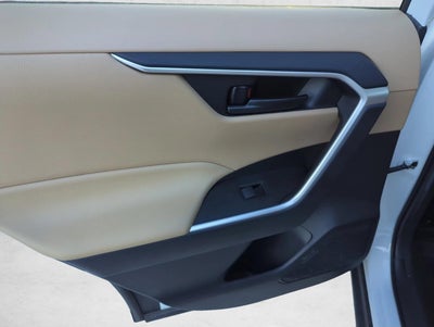 2023 Toyota RAV4 LE FWD (GS)